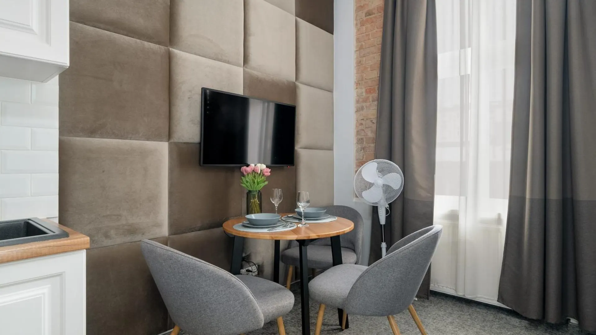 Przytulne Studia Very Berry W Poznaniu Blisko Parku By Noclegi Renters Poland